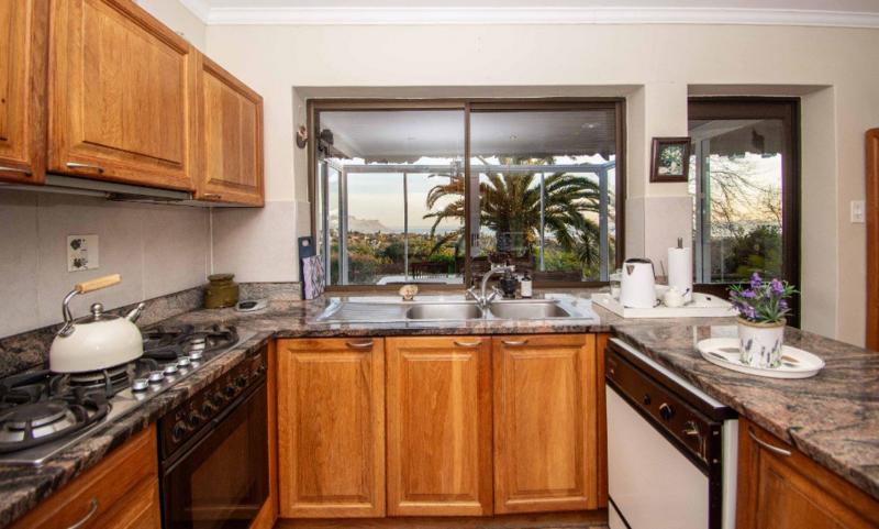 3 Bedroom Property for Sale in Helderberg Estate Western Cape